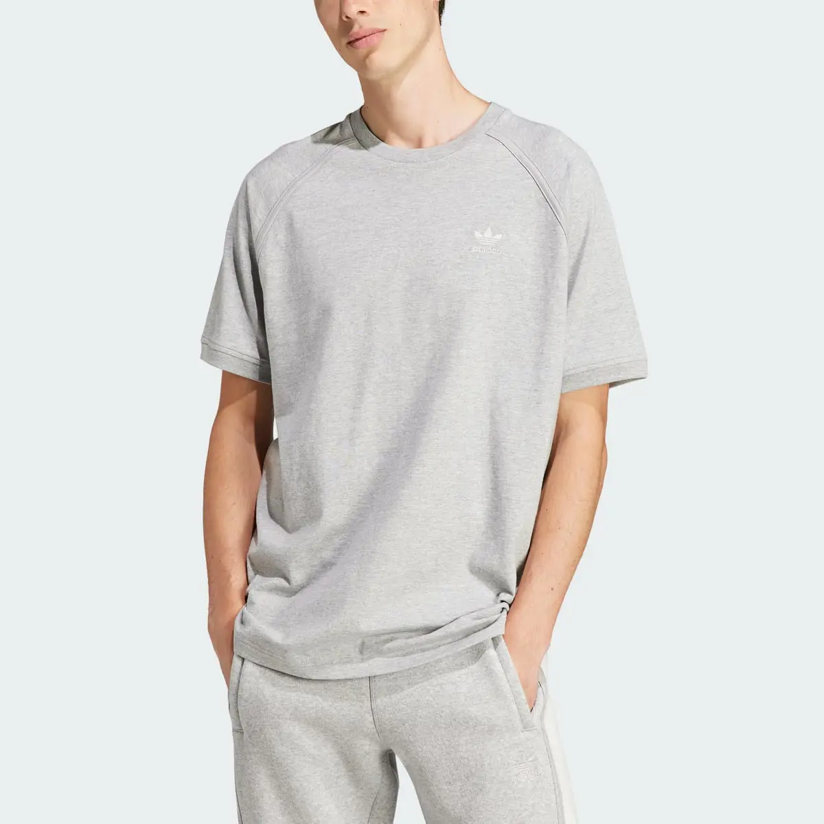 Adidas T-shirt Trèfle Essentials+. 1