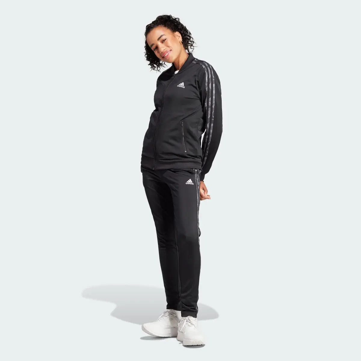 Adidas Essentials 3-Stripes Track Suit. 2