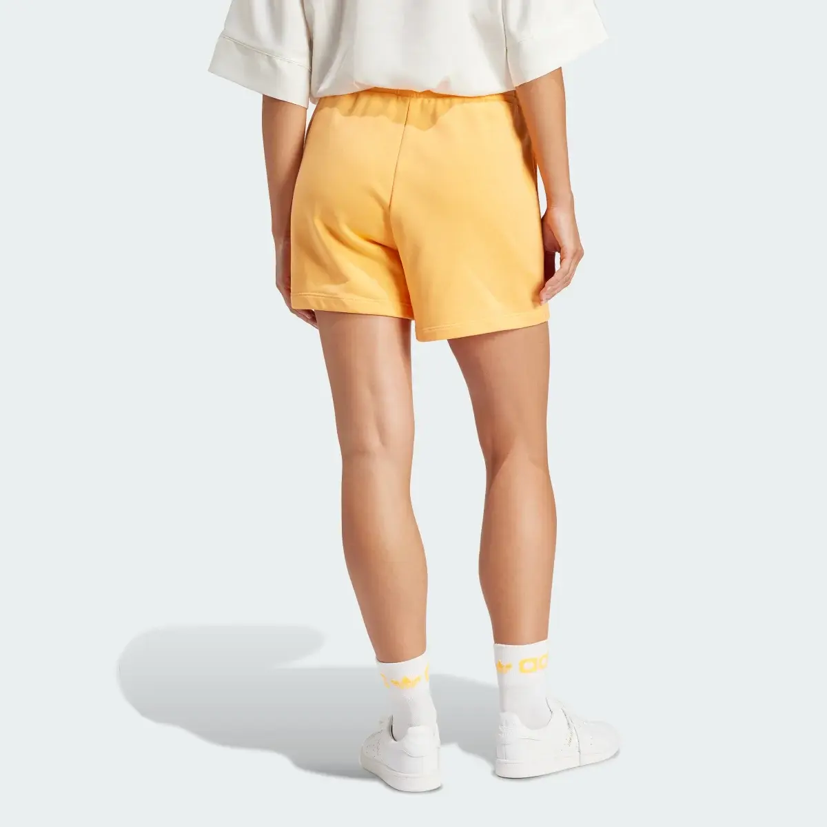 Adidas Adicolor Essentials French Terry Shorts. 2