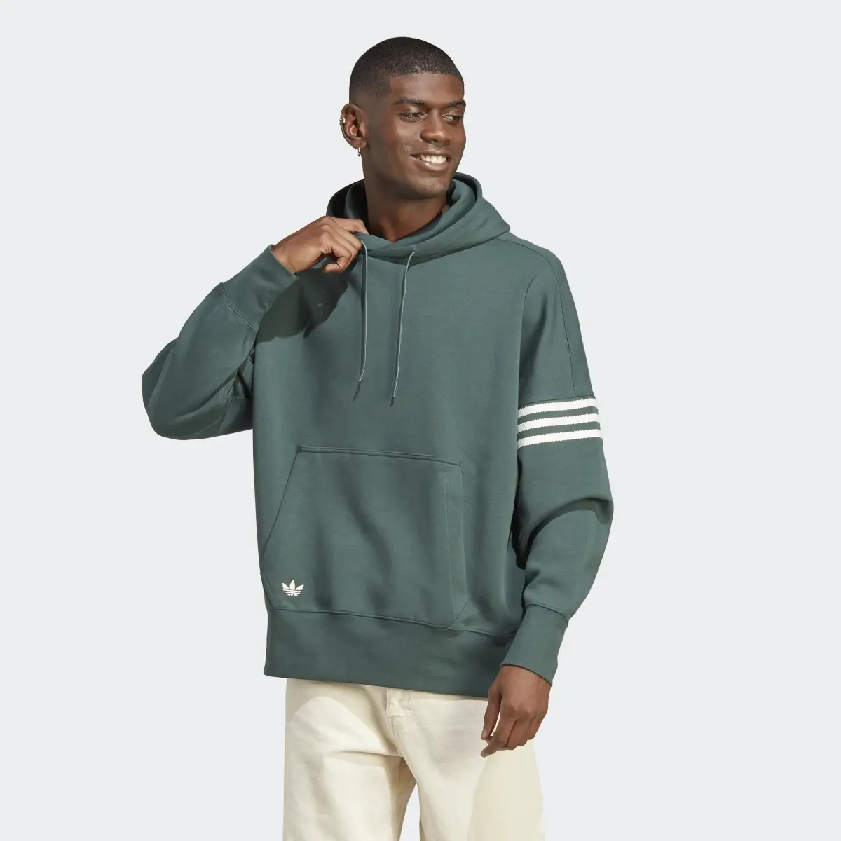 Adidas Adicolor Neuclassics Hoodie. 2