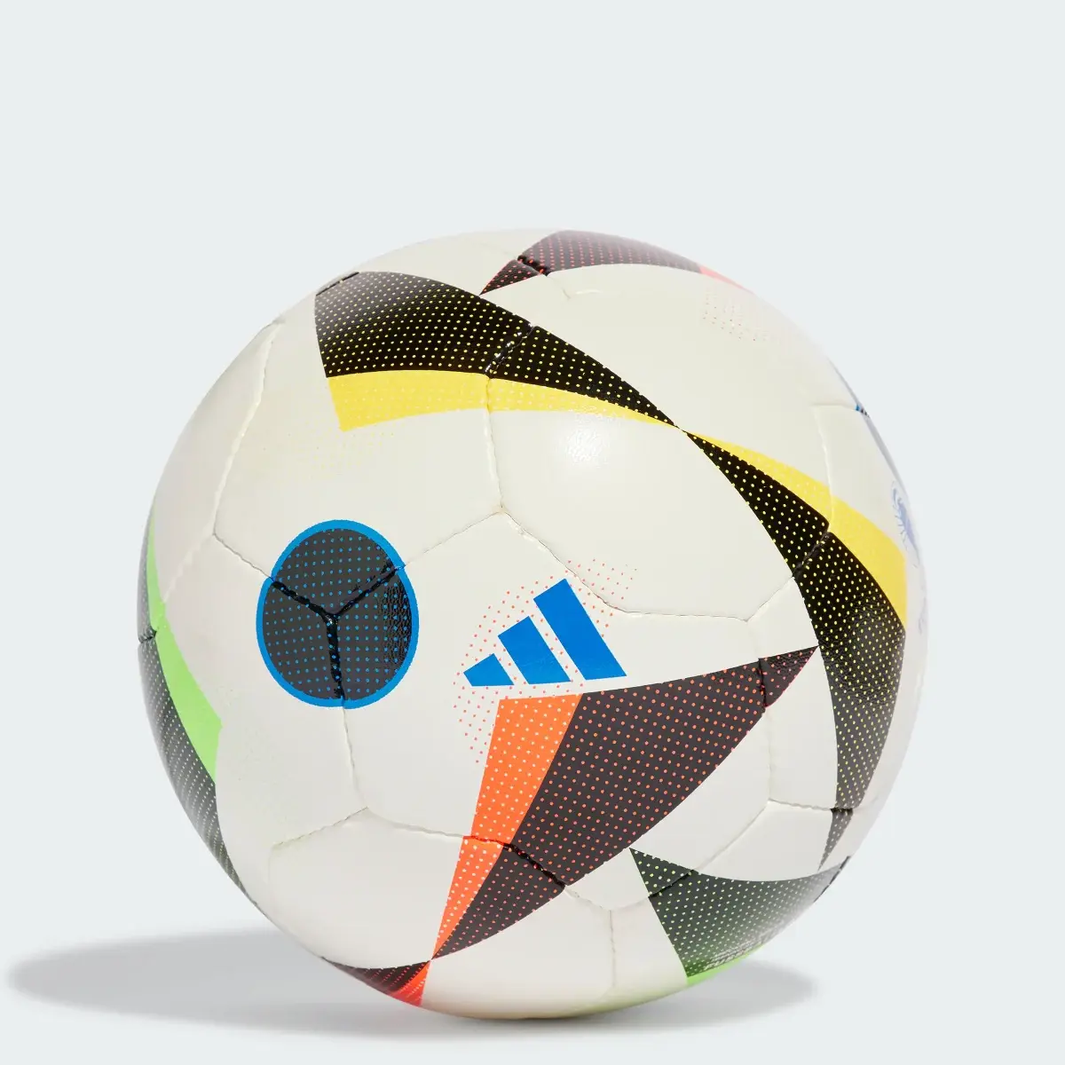 Adidas Fussballliebe Training Sala Ball. 1