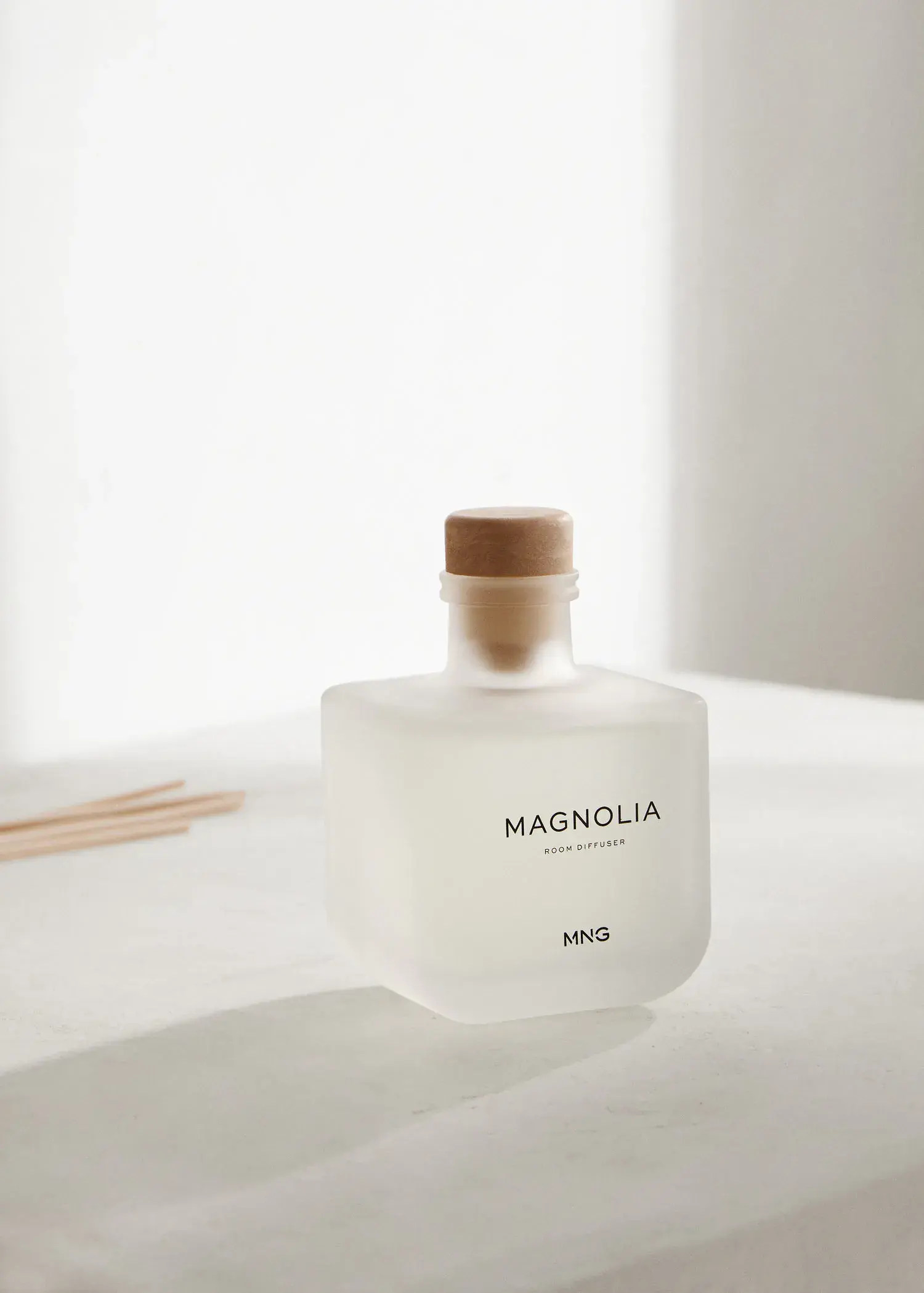 Mango Difusor en sticks Magnolia 200ml. 2