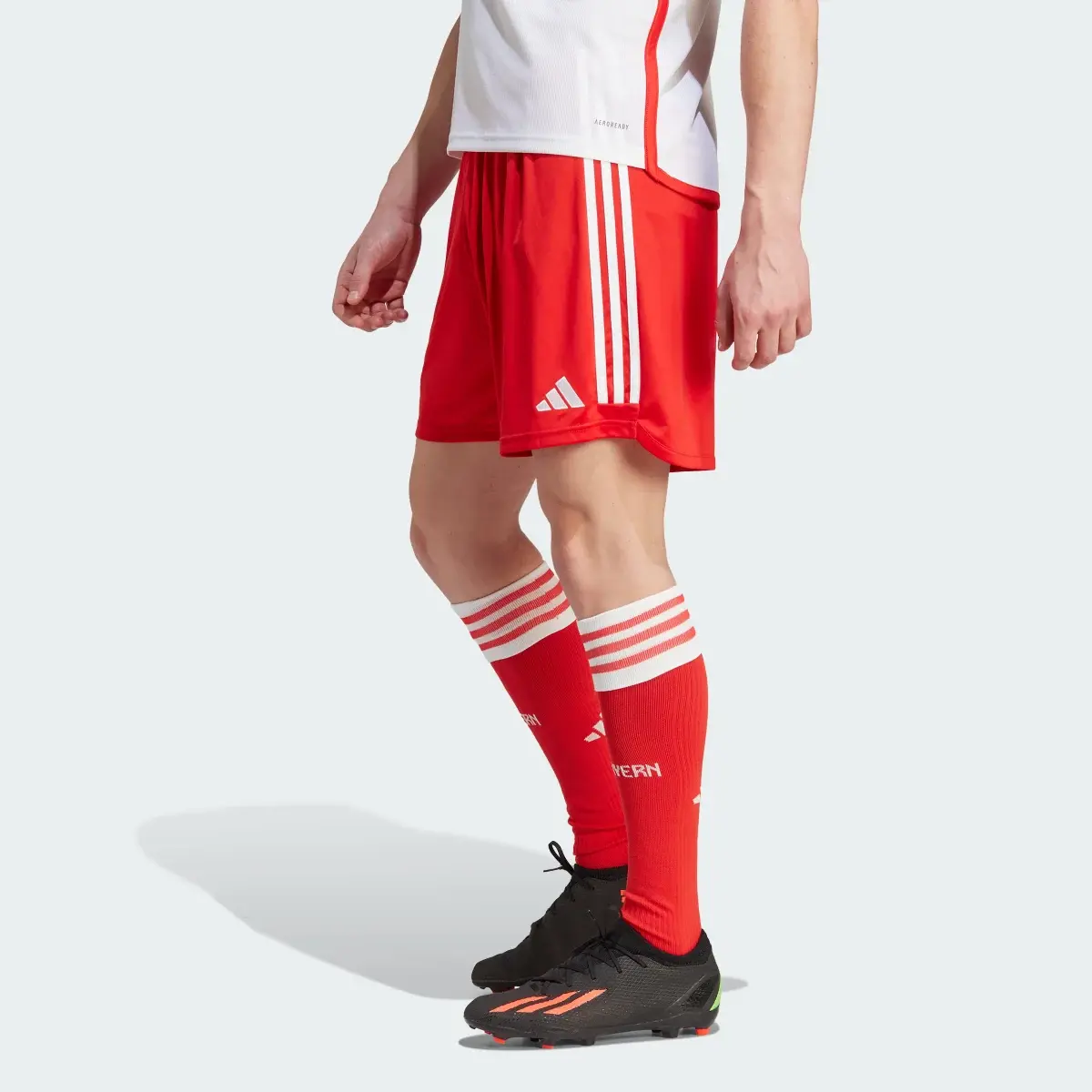 Adidas Calções Principais 23/24 do FC Bayern München. 2