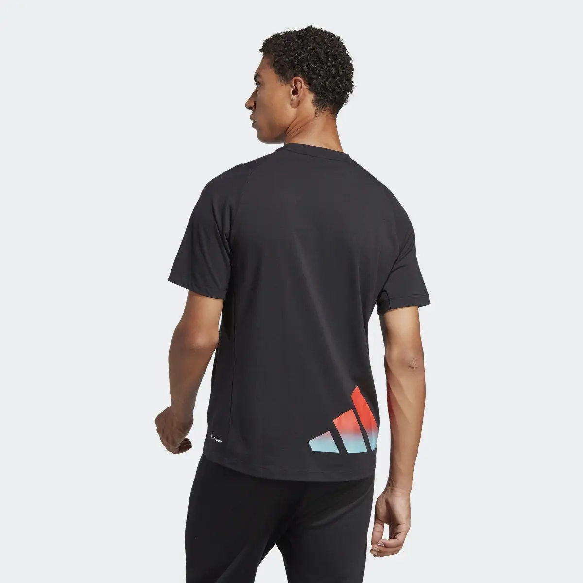 Adidas Playera de Entrenamiento Train Icons 3 Barras Logo. 3