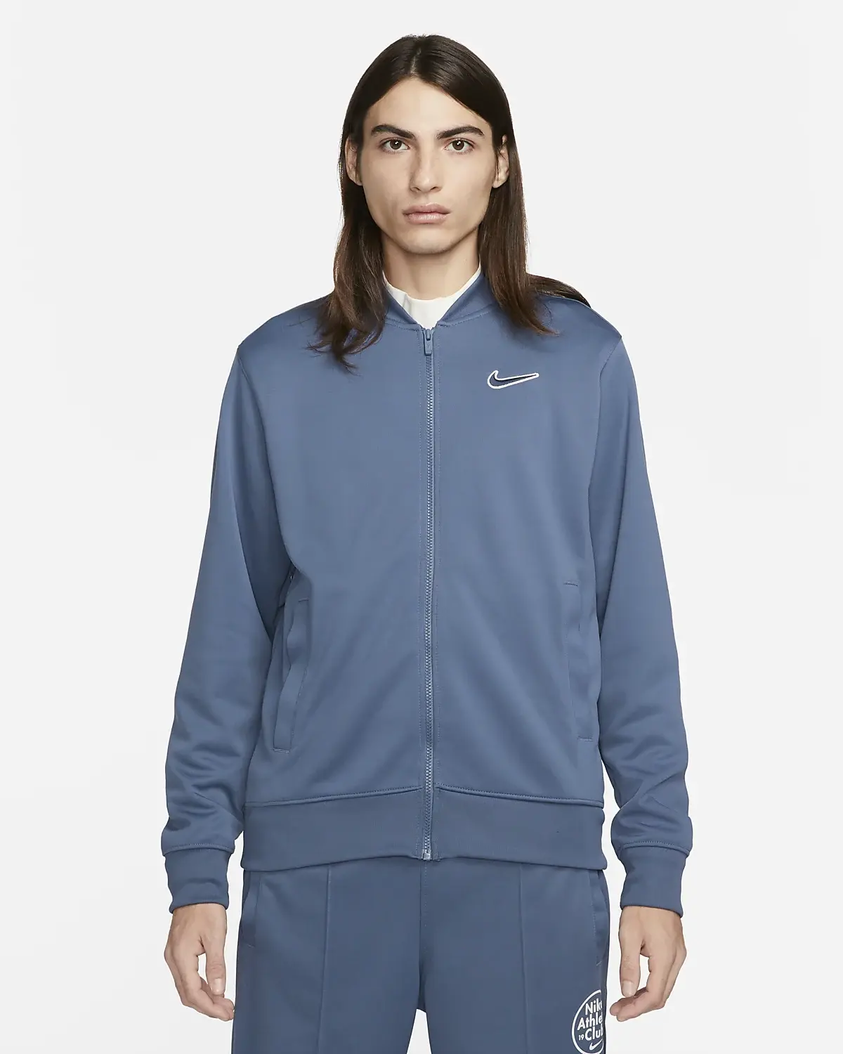 Nike Sportswear. 1