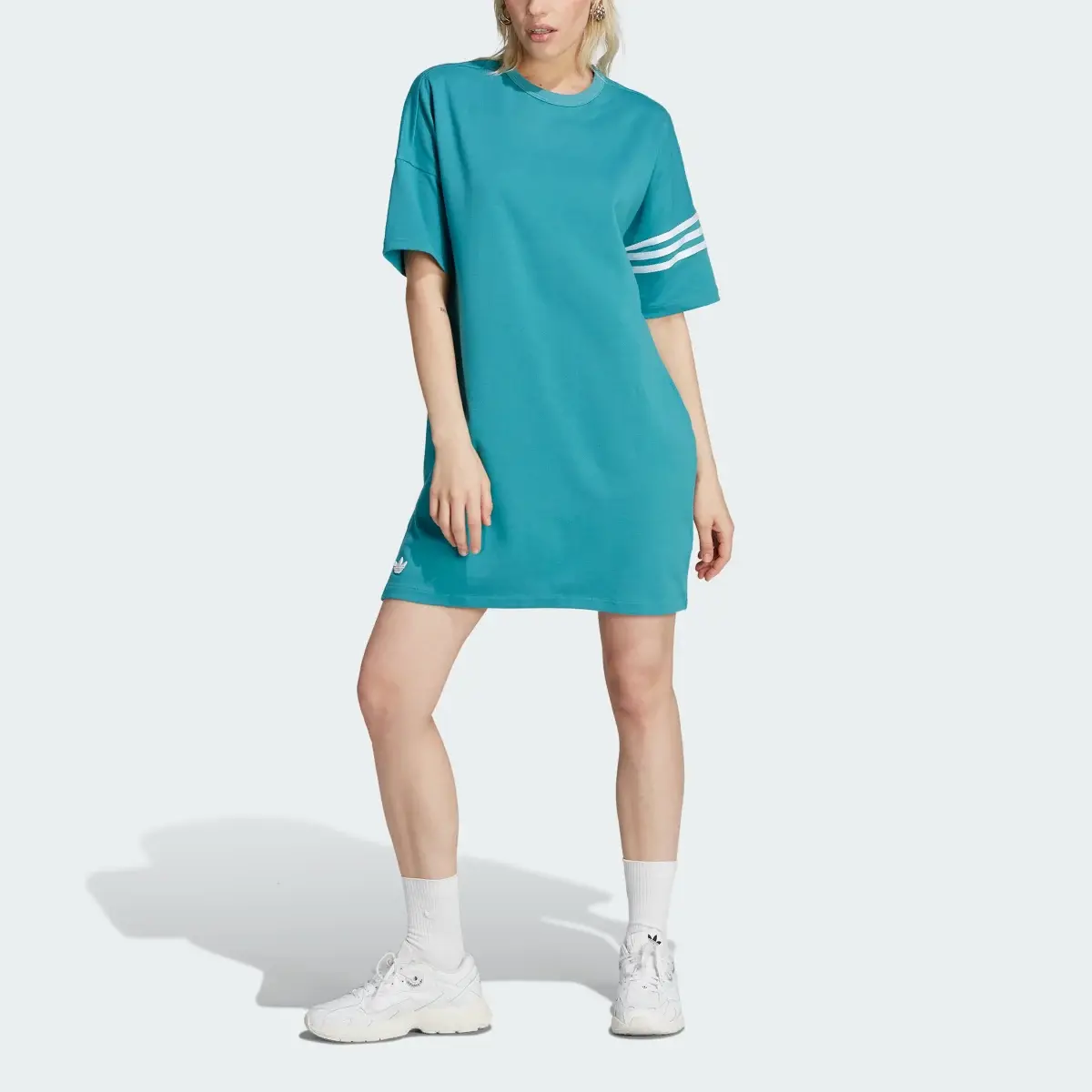 Adidas Vestido Tipo Playera Adicolor Neuclassics. 1