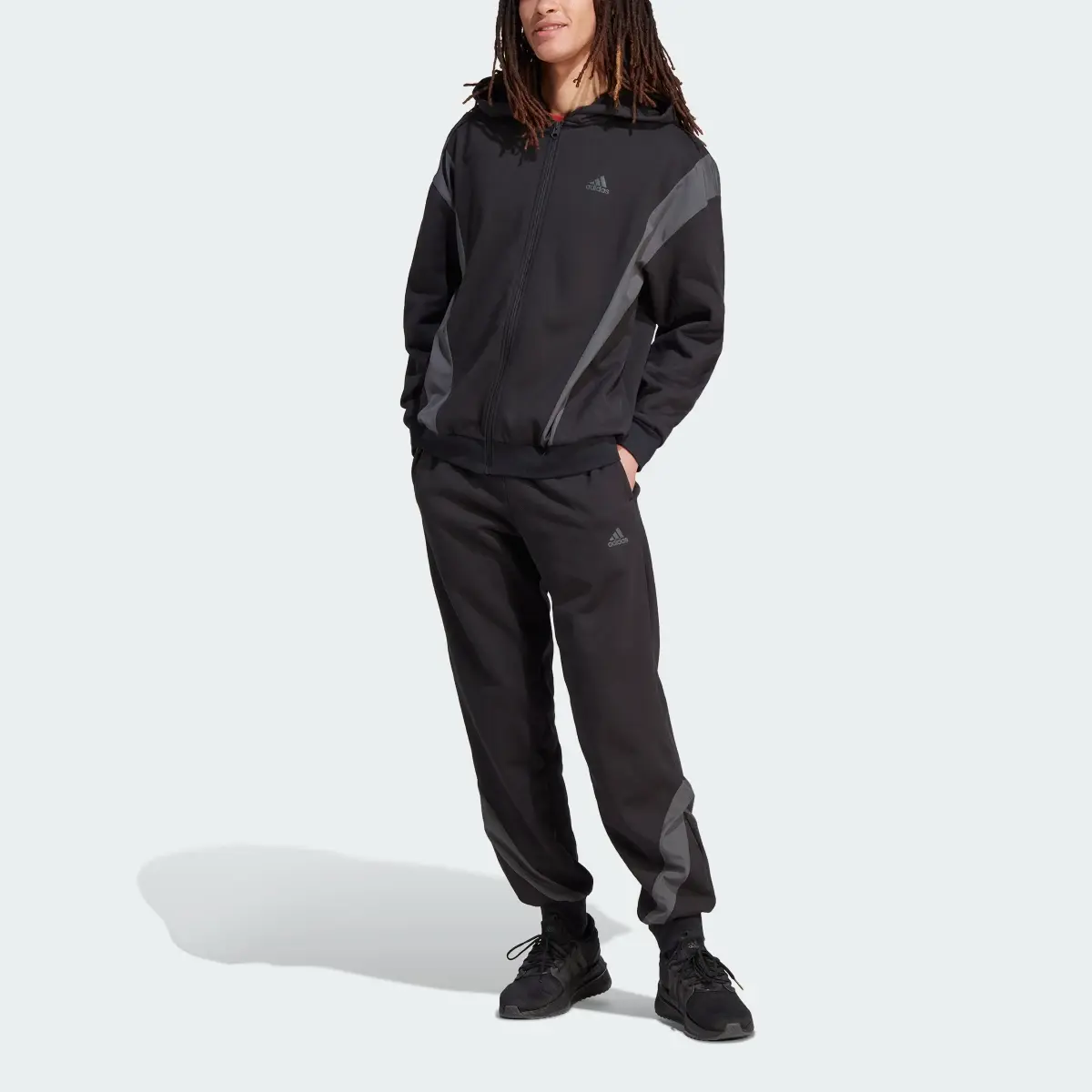 Adidas Fato de Treino com Capuz em Fleece Sportswear. 1