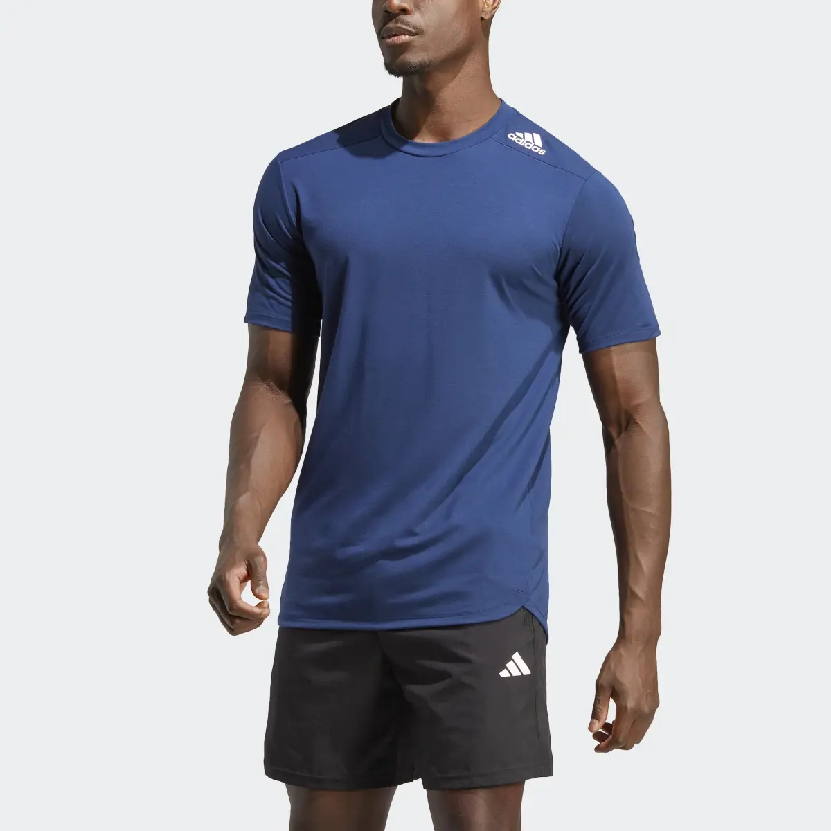 Adidas Designed for Training Tişört. 1