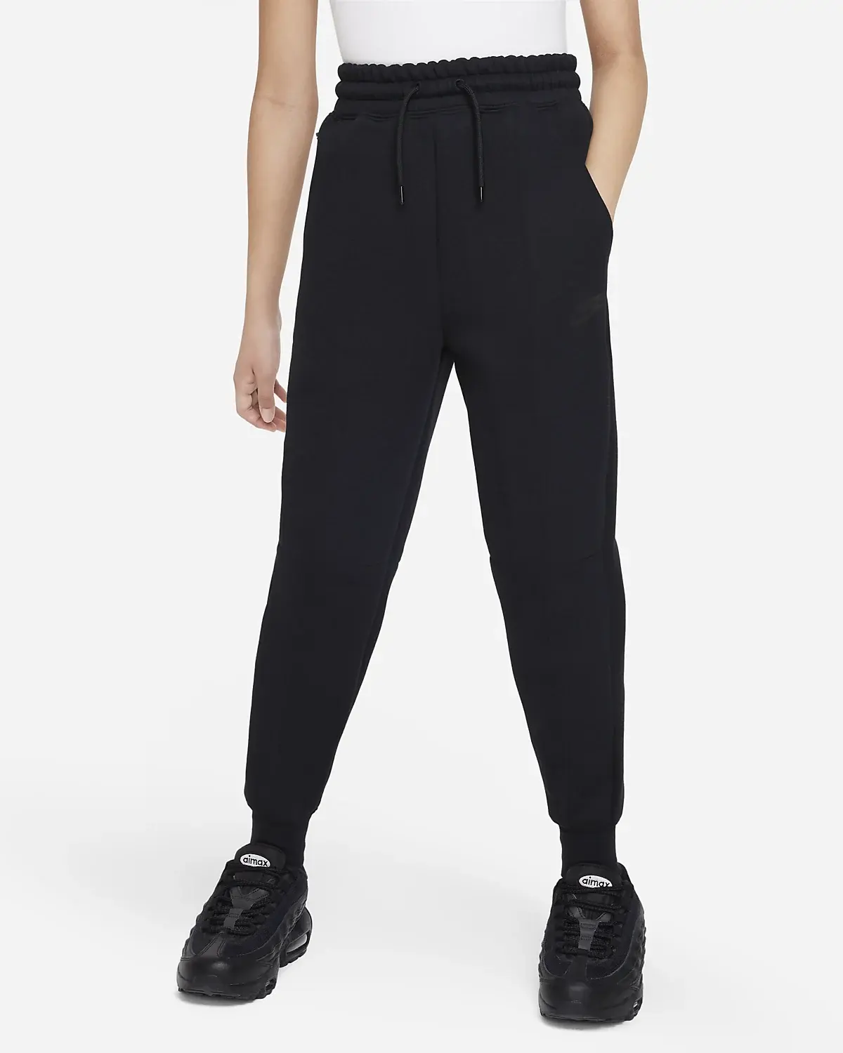 Nike Sportswear Tech Fleece. 1