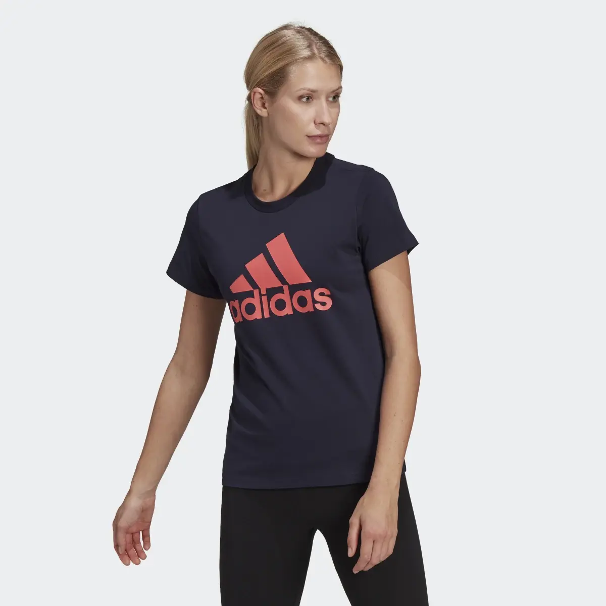 Adidas Camiseta LOUNGEWEAR Essentials Logo. 2