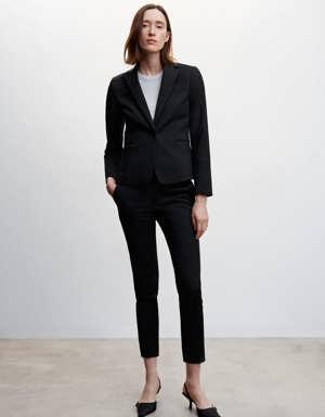 Fitted suit jacket with pocket 
