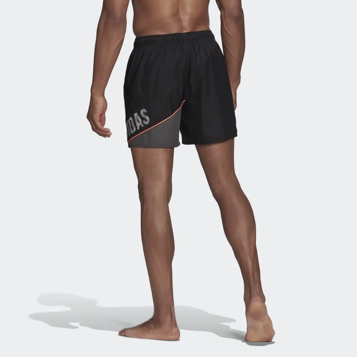 Adidas Wording Badeshorts. 3