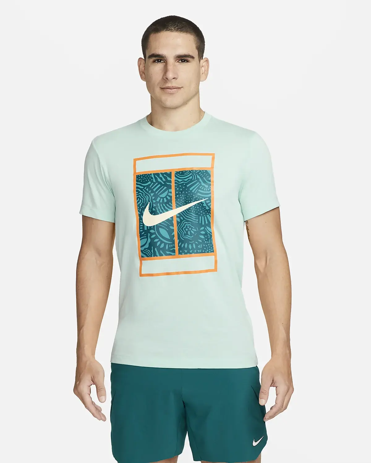 Nike Court Dri-FIT. 1