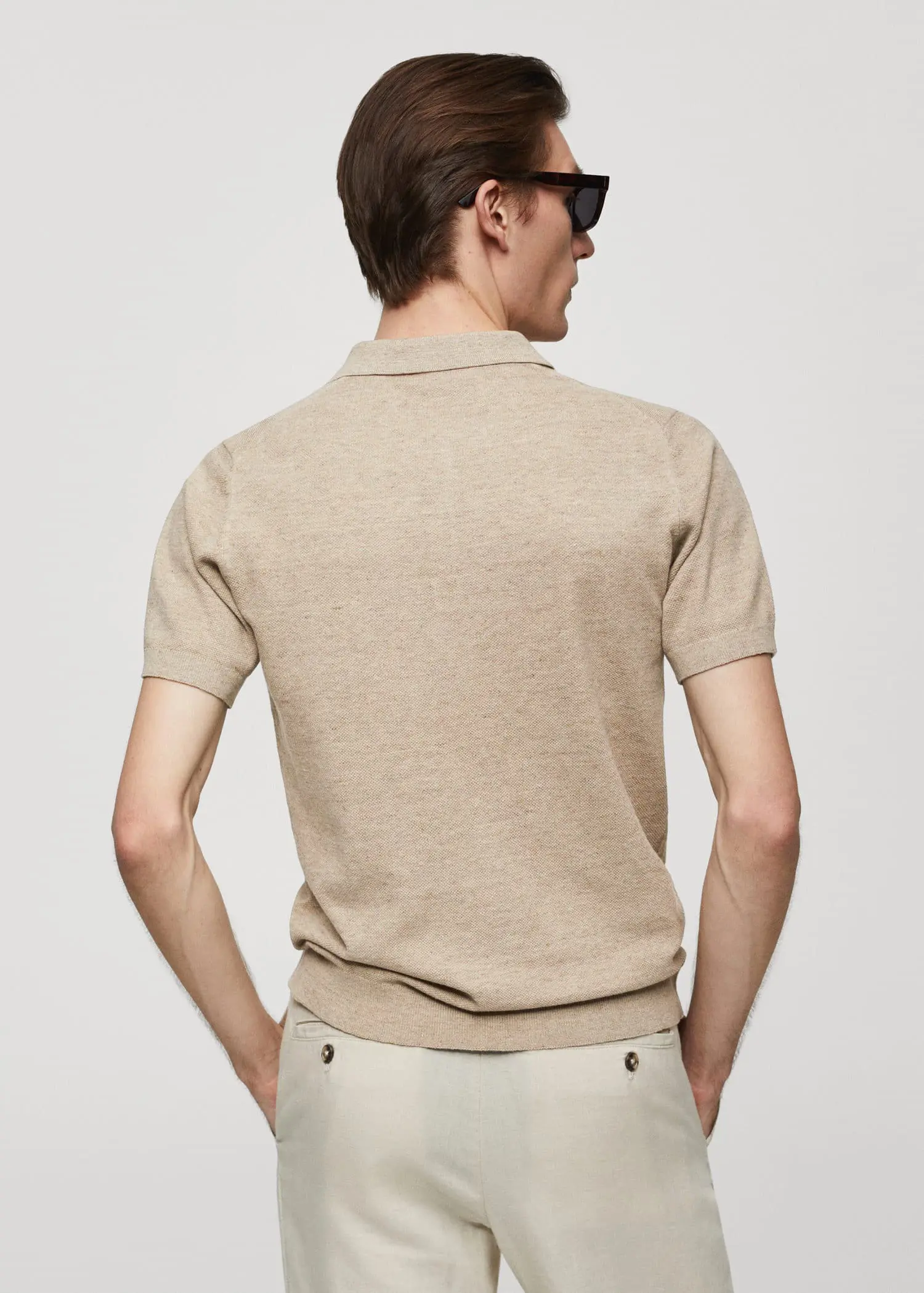 Mango Short-sleeved knitted polo shirt. 3