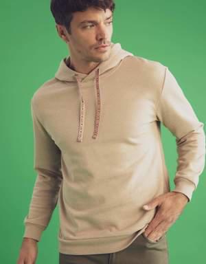 Relax Fit Kapüşonlu İçi Yumuşak Tüylü Geri Dönüşümlü Sweatshirt