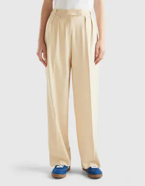 flowy trousers with double crease