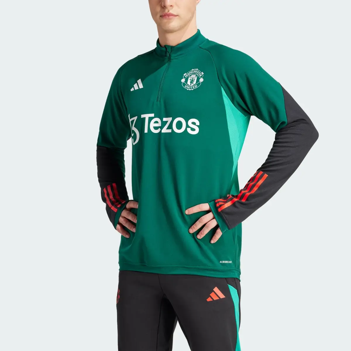 Adidas Manchester United Tiro 23 Training Uzun Kollu Üst. 1