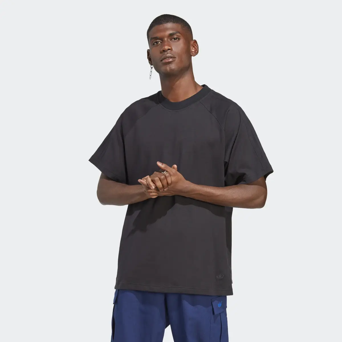 Adidas Essentials Tee. 2