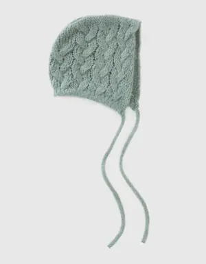knit cap with cables