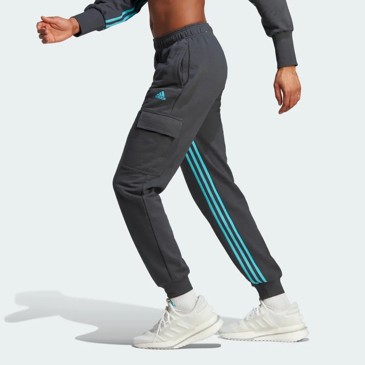 Adidas Pants Cargo Dance Corte Alto 3 Franjas Puños Ajustados. 2