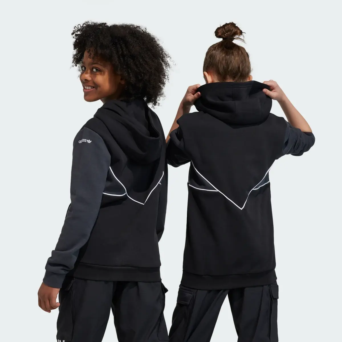 Adidas Adicolor Half-Zip Hoodie. 2