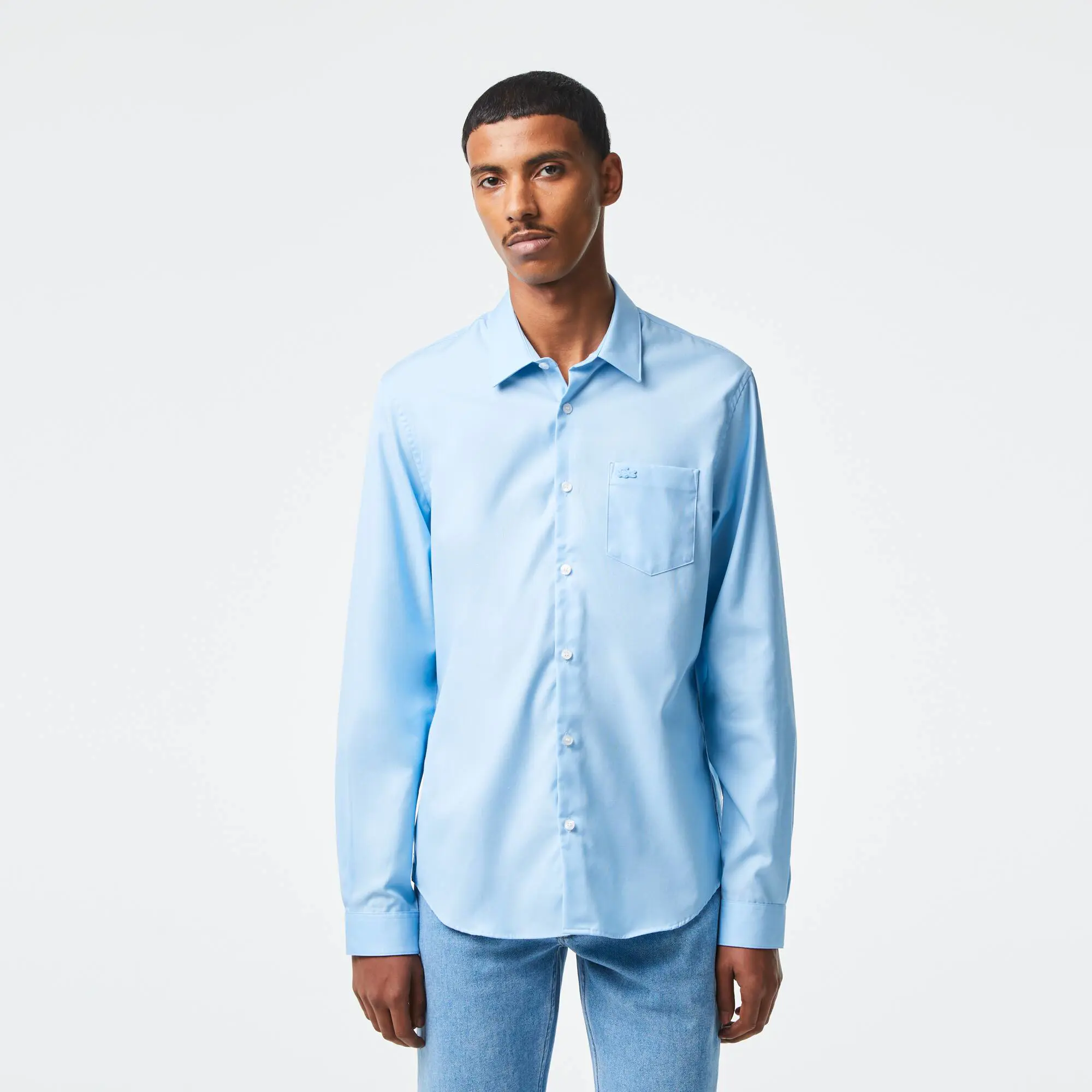 Lacoste Camisa de hombre regular fit en algodón liso. 1