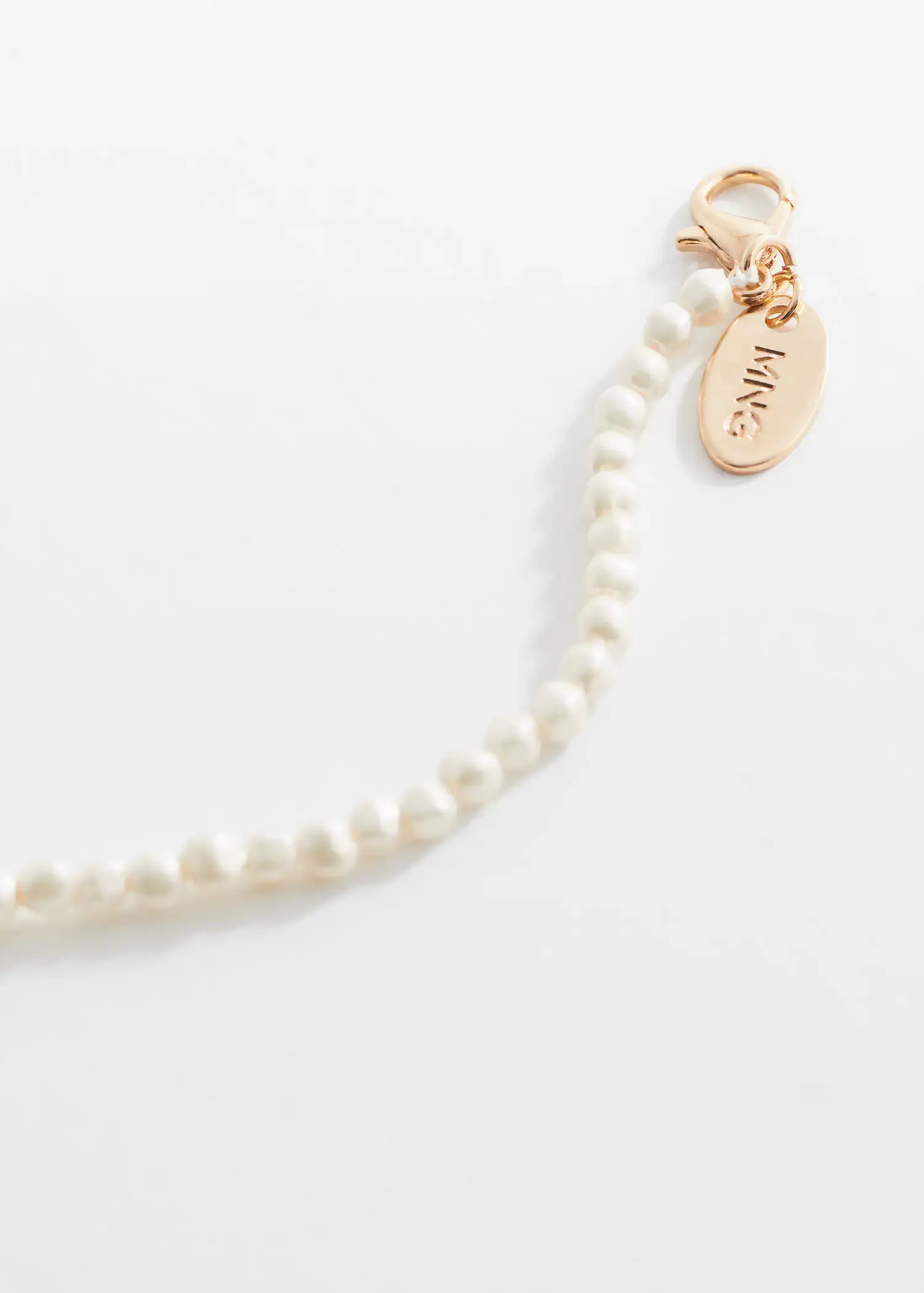 Mango Pearl necklace. 2
