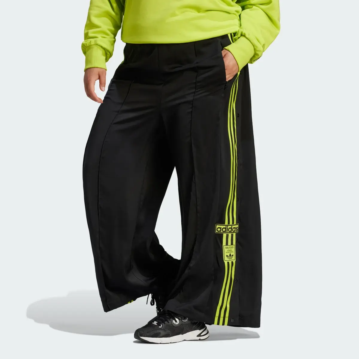 Adidas Adibreak Satin Wide Leg Pants (Talla Grande). 1