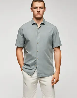 Lightweight cotton shirt 