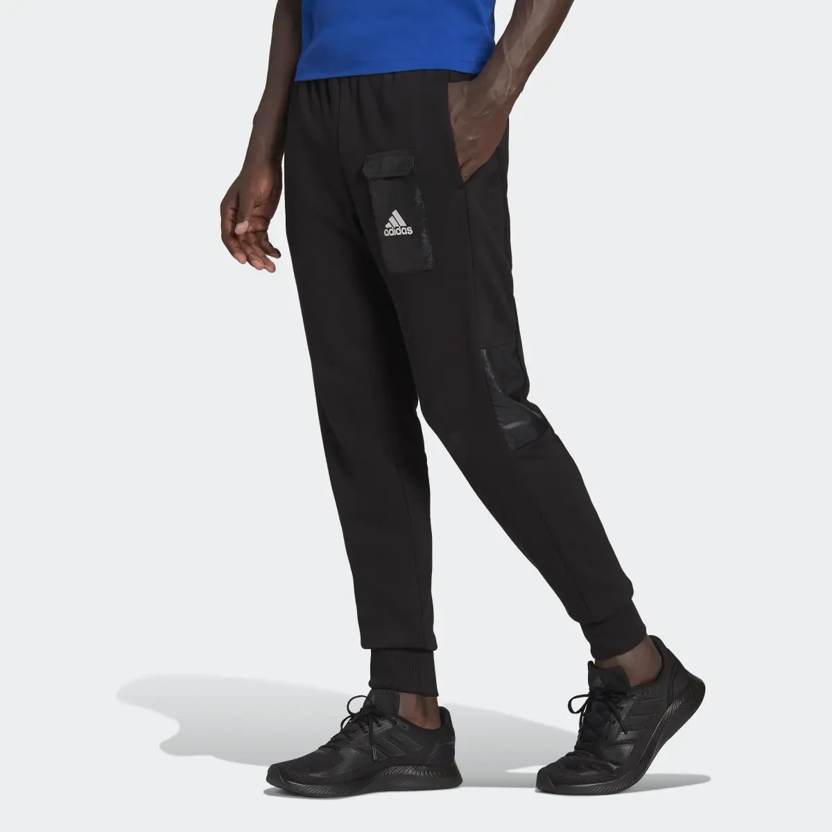 Adidas Pantalon Essentials BrandLove French Terry. 1