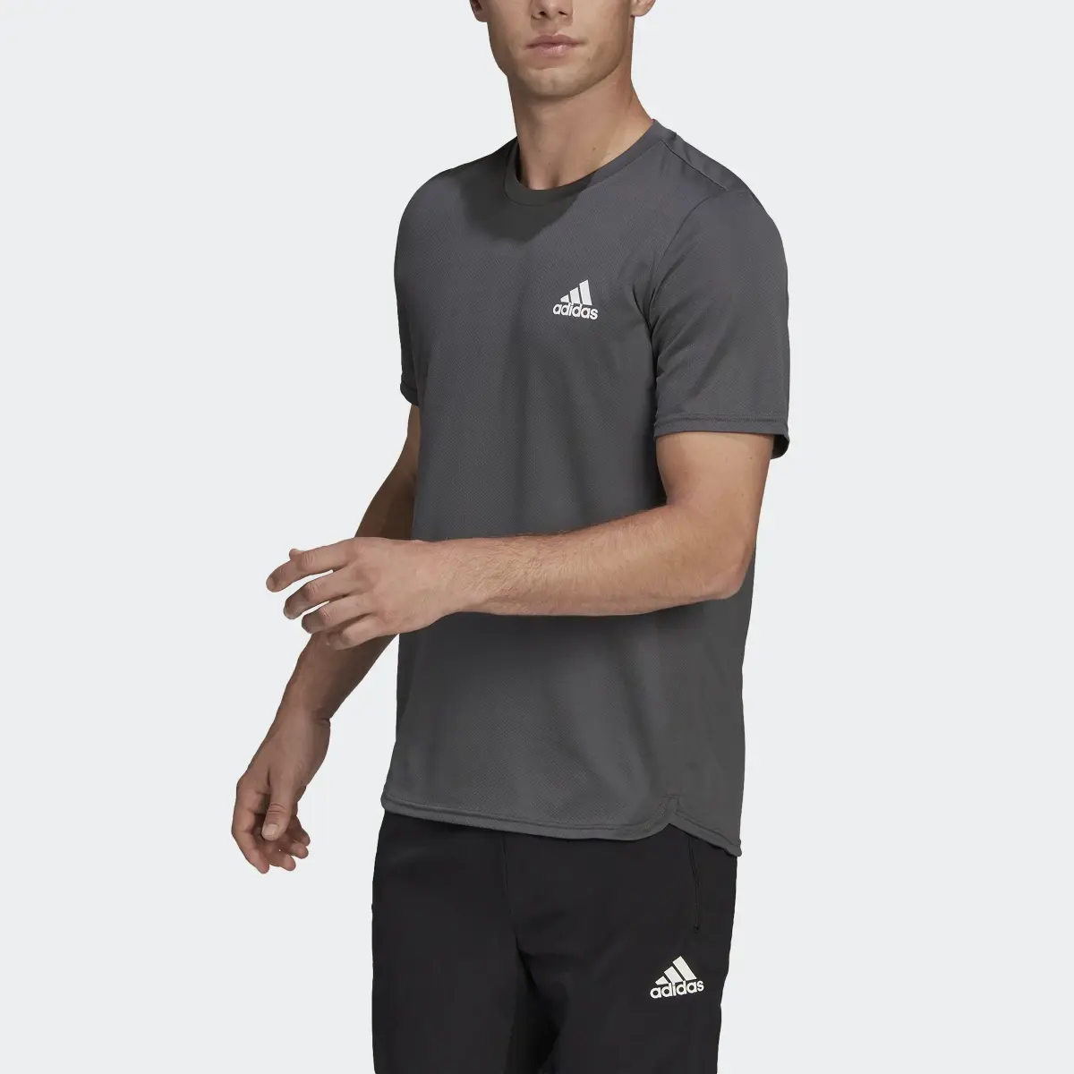 Adidas T-shirt AEROREADY Designed for Movement. 1