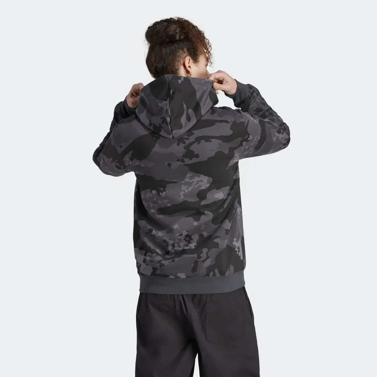 Adidas Graphics Camo Hoodie. 3