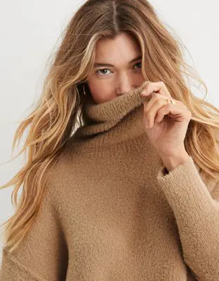 American Eagle Buttercream Turtleneck Sweater. 1