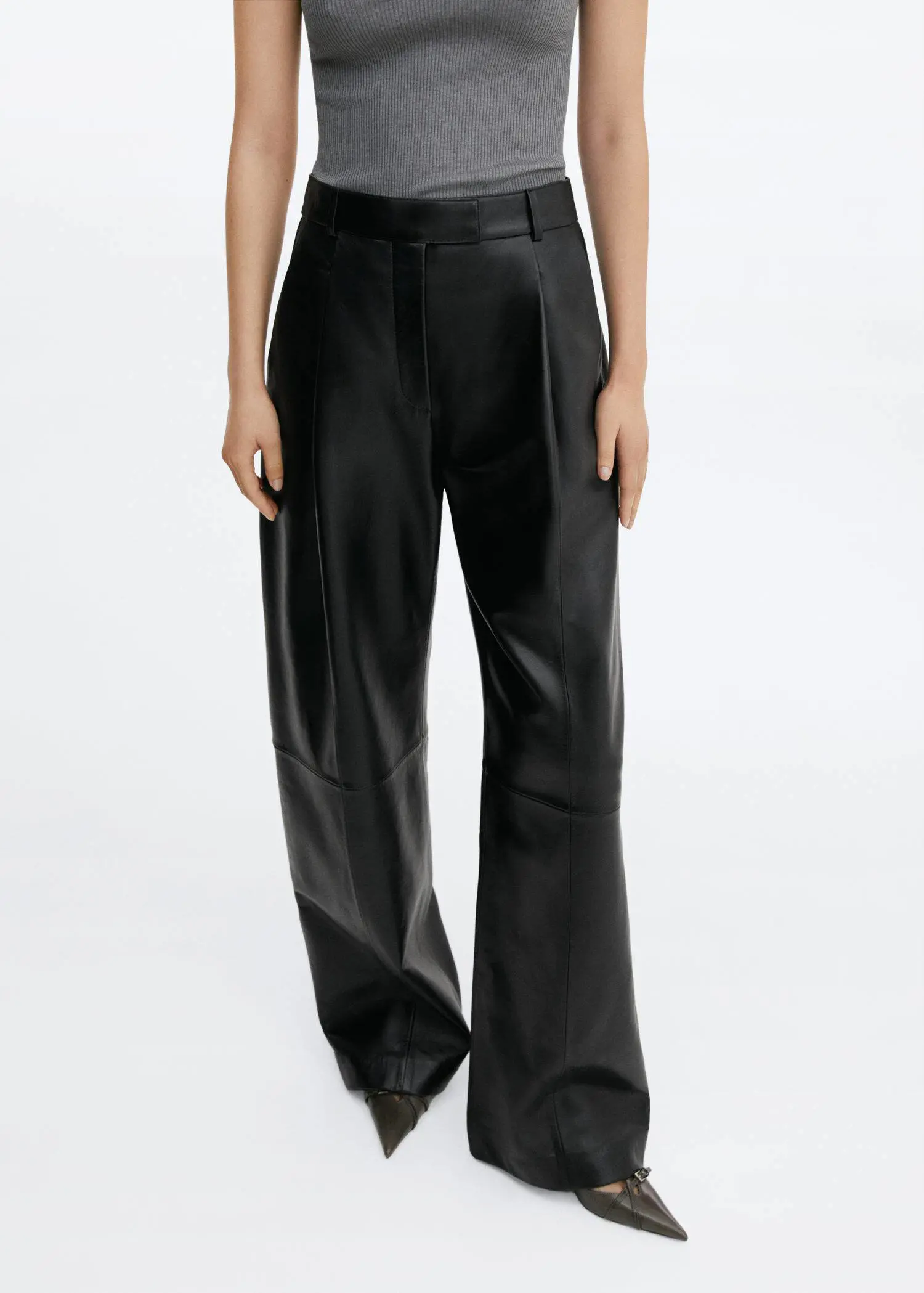 Search: leather trousers (17) curated on LTK