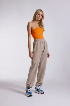 Forever 21 Forever 21 Baggy Cargo Pants Taupe. 2