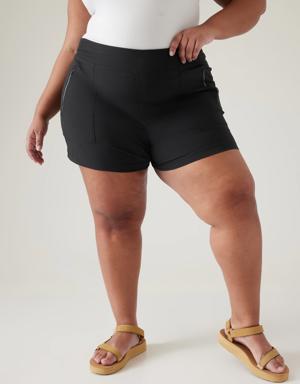 Athleta Trekkie North Mid Rise Short black