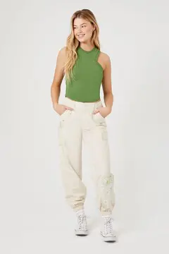 Forever 21 Forever 21 Floral Embroidered Cargo Joggers Vanilla. 2