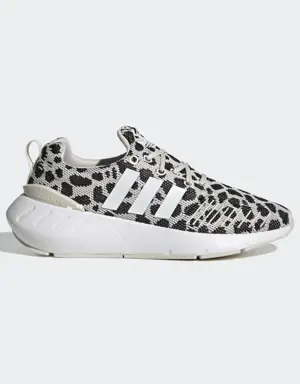 Adidas Swift Run 22 Shoes. 2 Adidas Swift Run 22 Shoes. 2