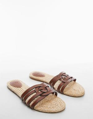 Contrast strap sandals