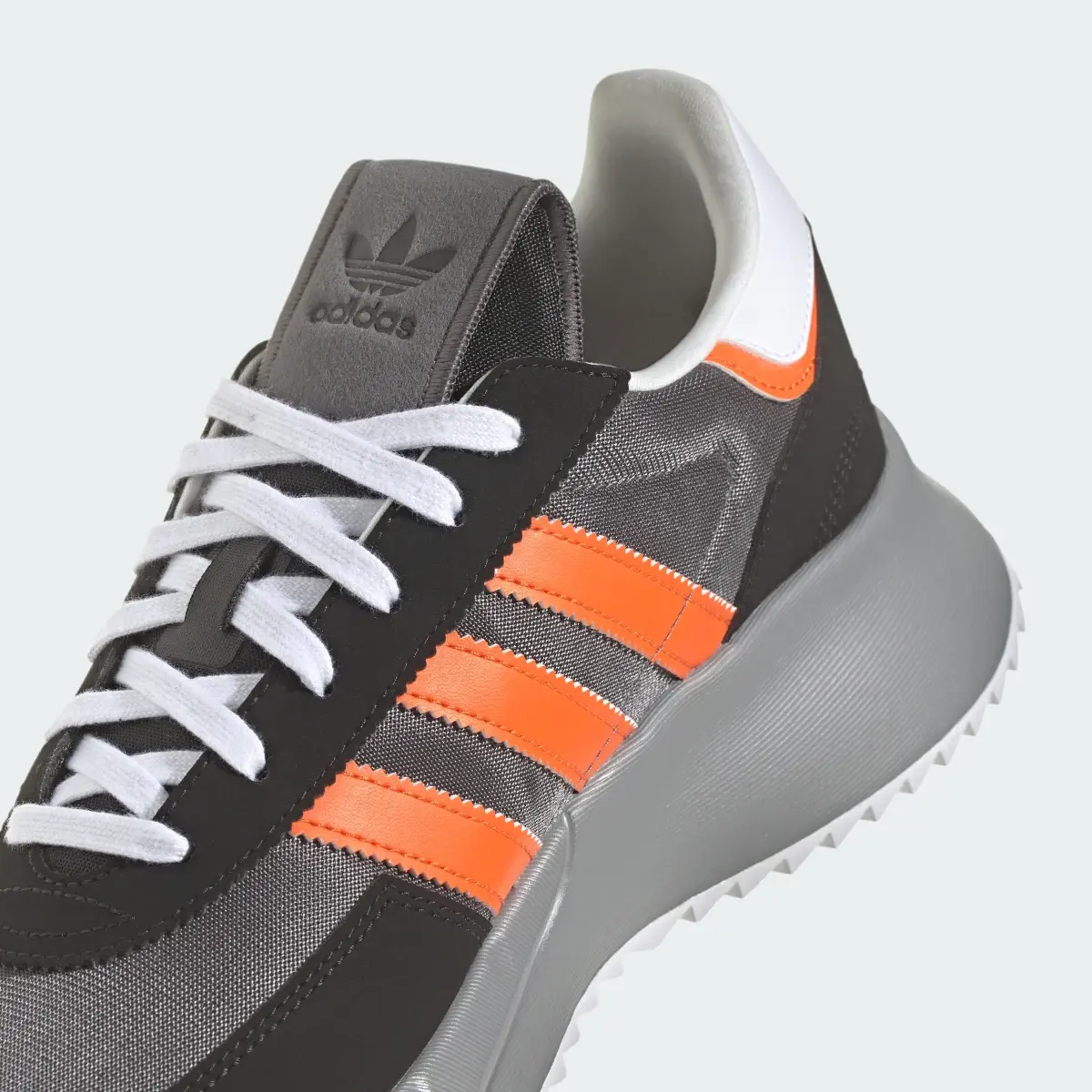 Adidas Tenis Retropy F2. 3