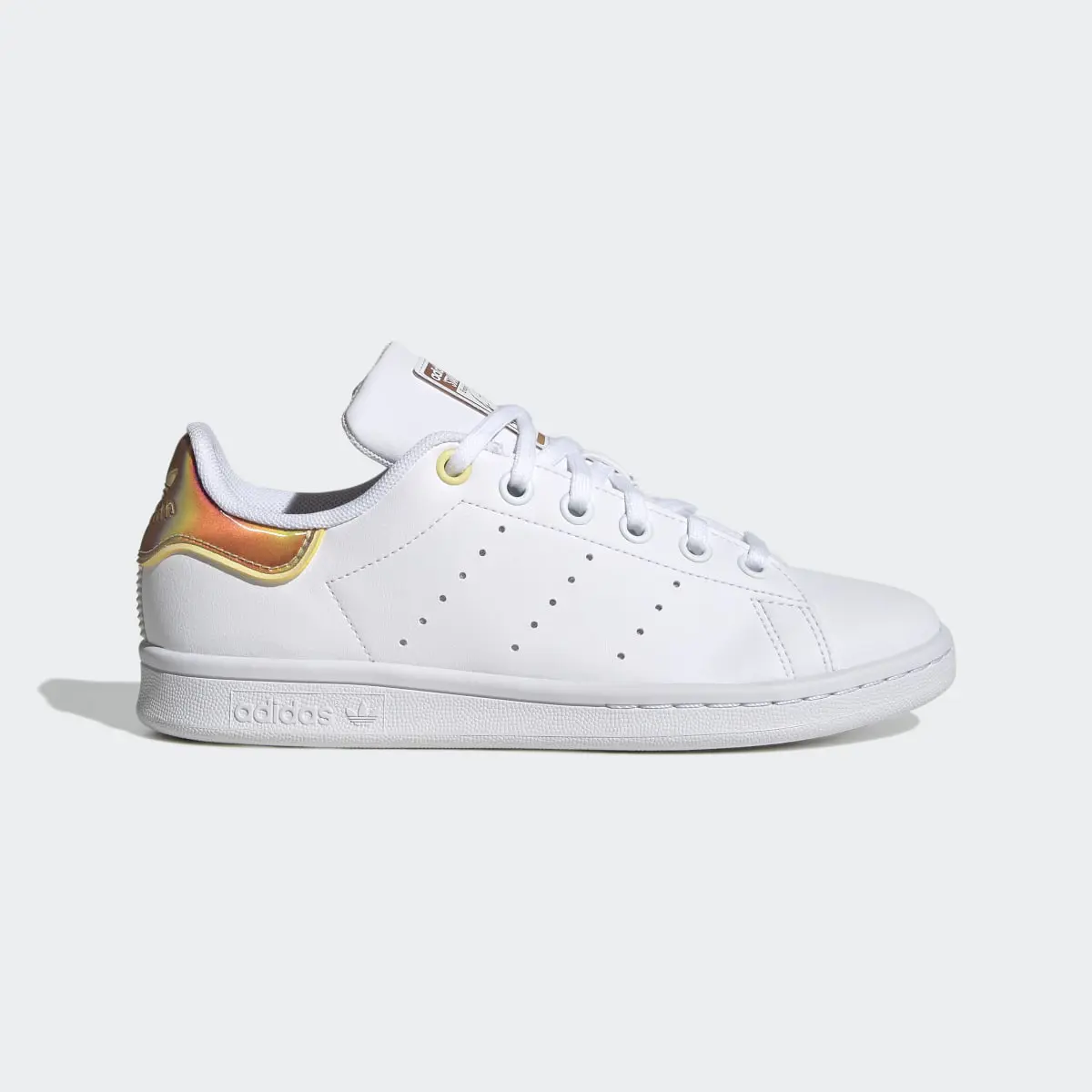 Adidas Stan Smith Shoes. 2 Adidas Stan Smith Shoes. 2