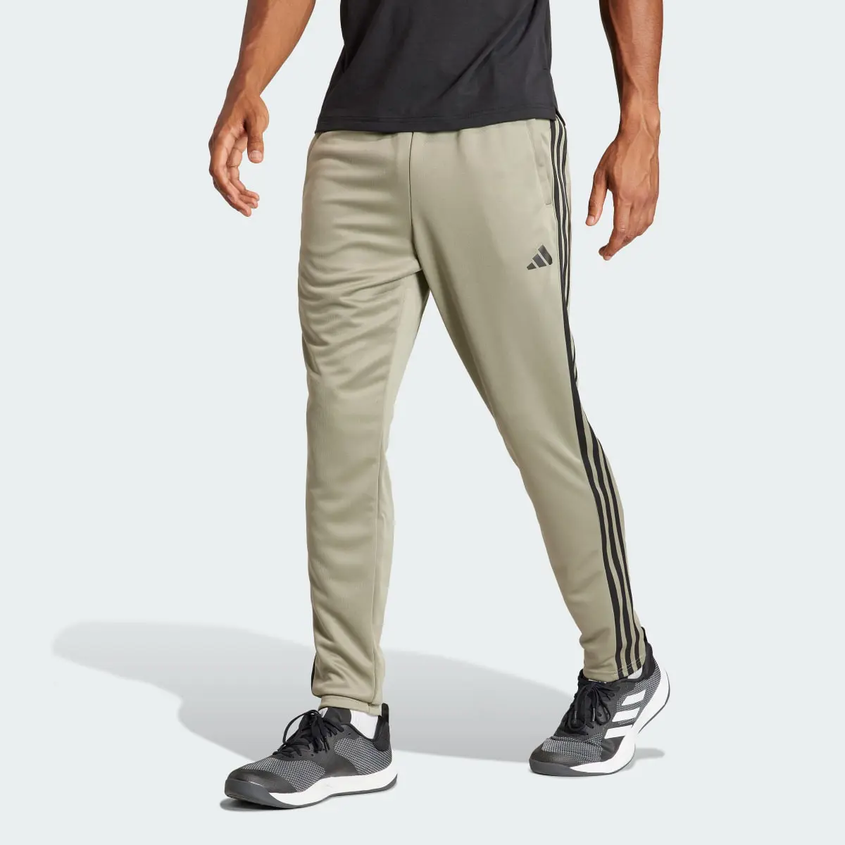 Adidas Pants Train Essentials 3-Stripes. 1