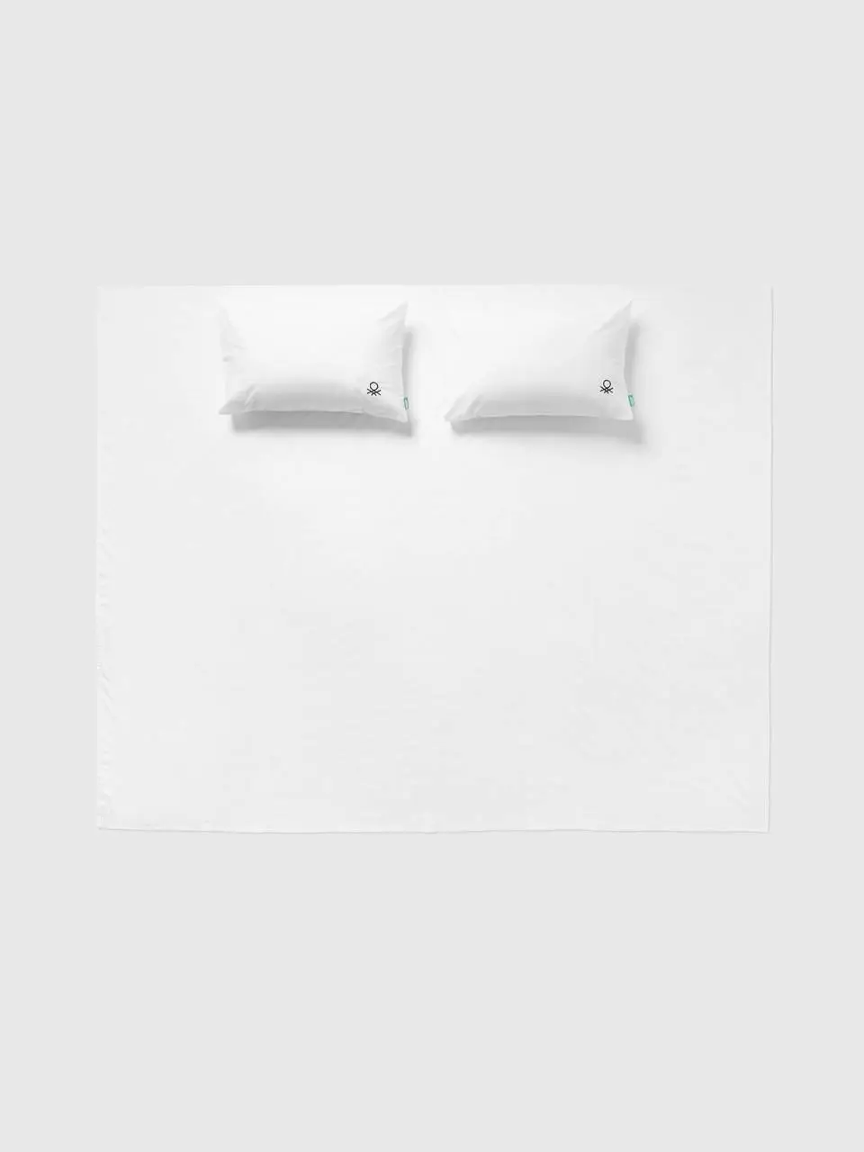 Benetton set of white double bed sheets. 1