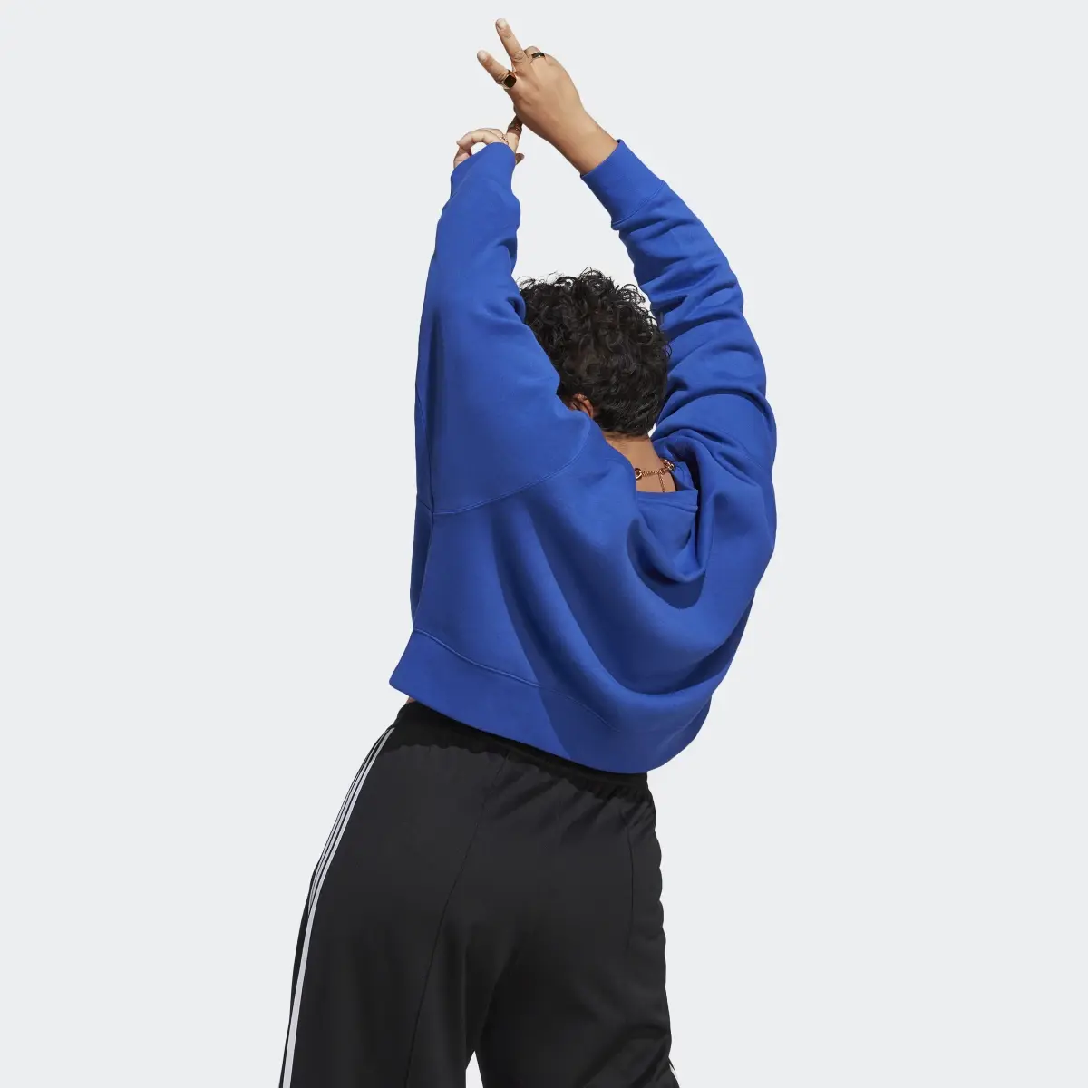 Adidas Adicolor Essentials Crew Sweatshirt (Plus Size). 3