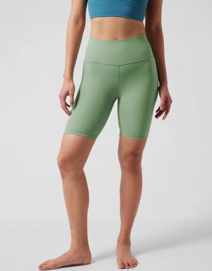 Athleta Transcend 7&#34 Short green