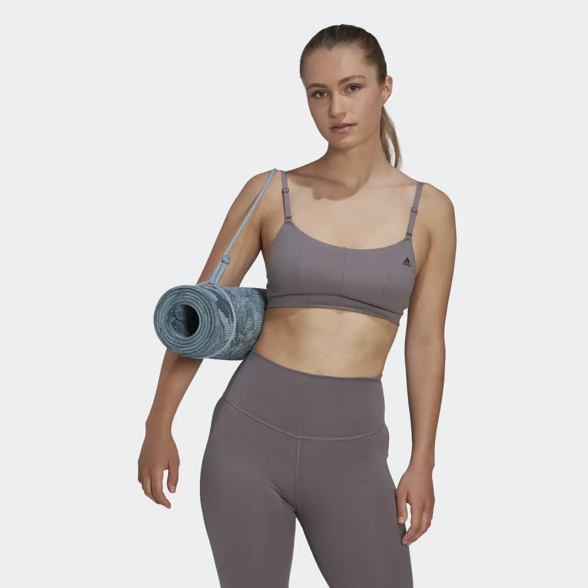 Adidas Yoga Studio Light-Support Bra. 2