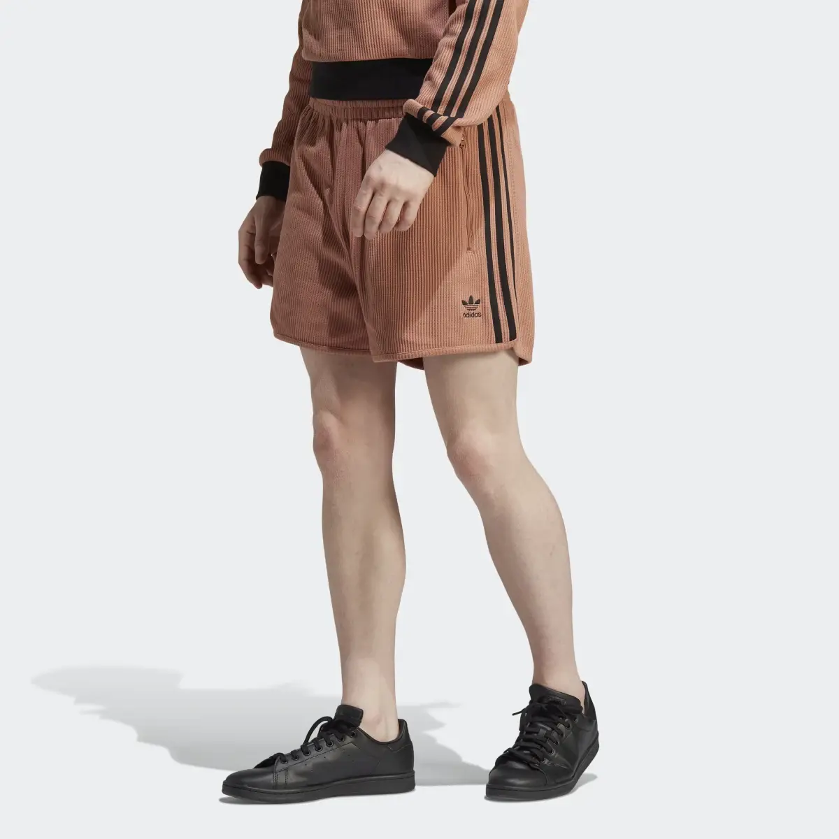 Adidas Adicolor Classics Waffle Shorts. 1