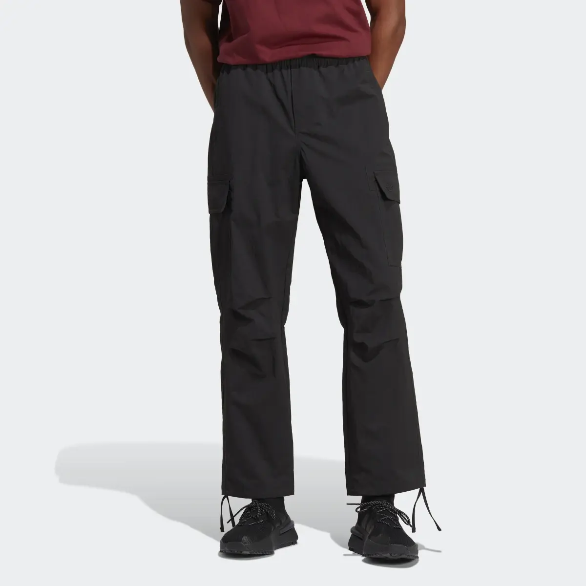 Adidas Premium Essentials Cargohose. 1