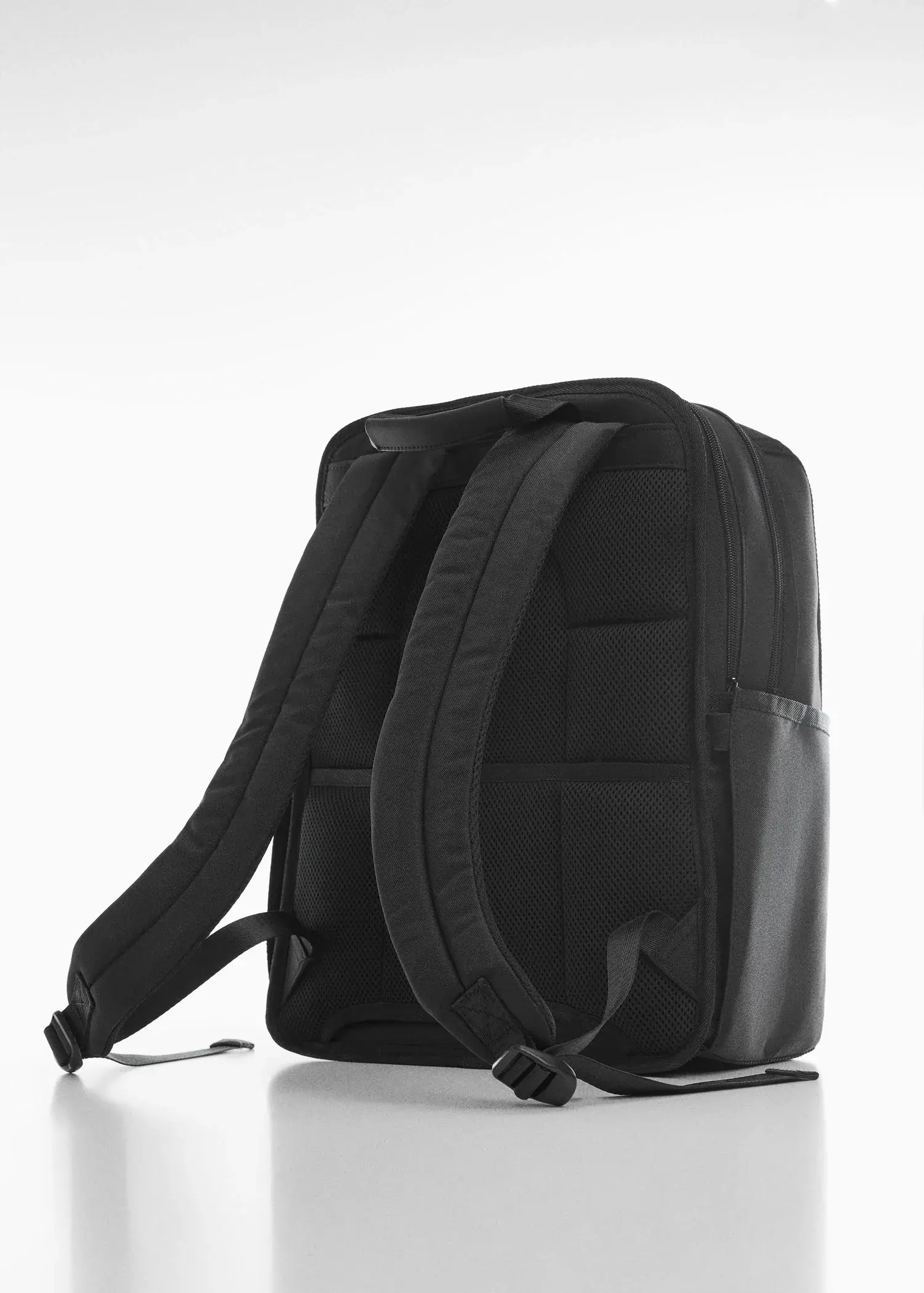 Mango Backpack with leather-effect details. 2