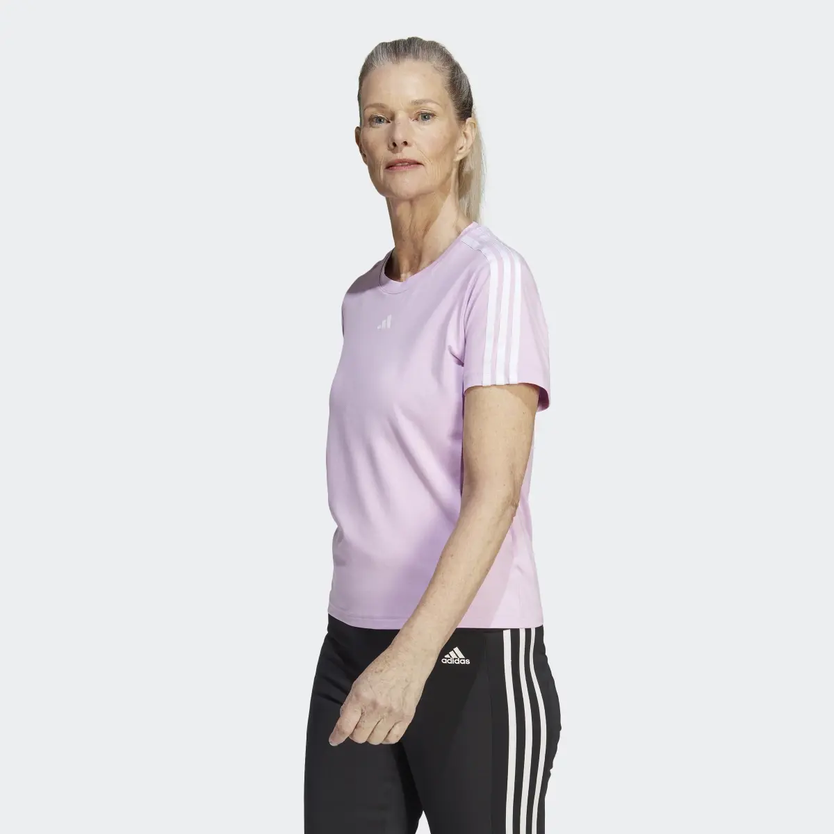 Adidas Playera AEROREADY Train Essentials 3 Franjas. 2